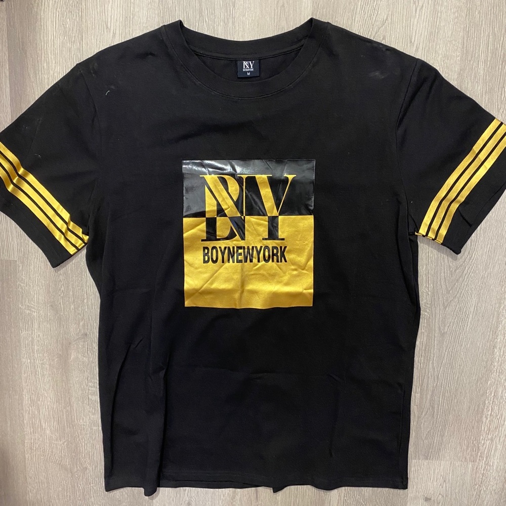 Men’s t shirt
